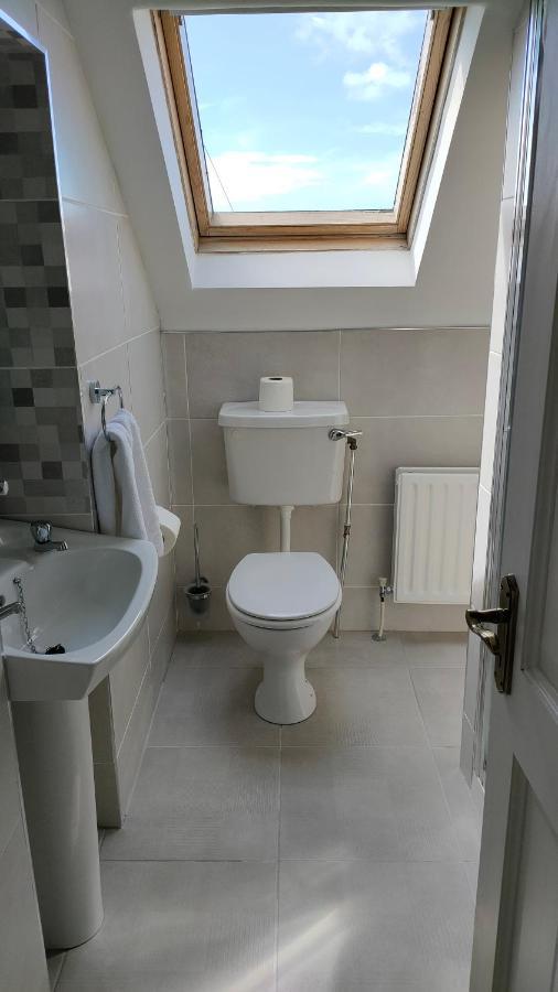 Lios Einne House Accommodation Inisheer Bagian luar foto