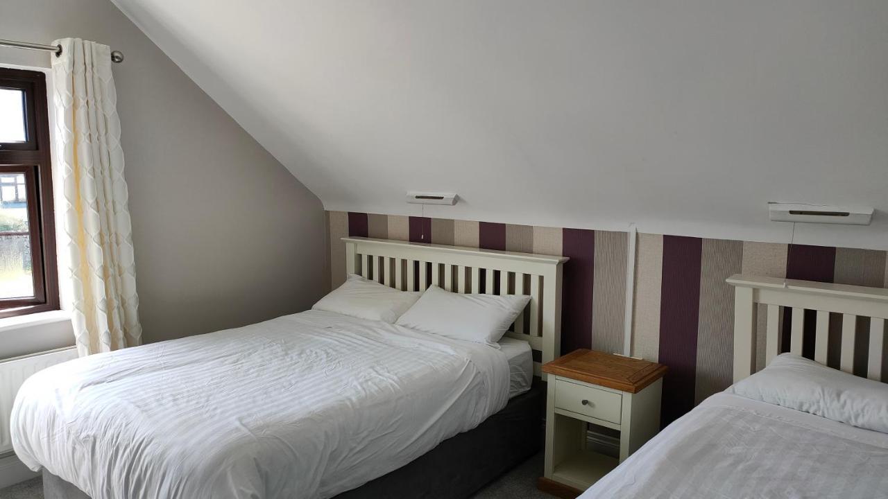 Lios Einne House Accommodation Inisheer Bagian luar foto
