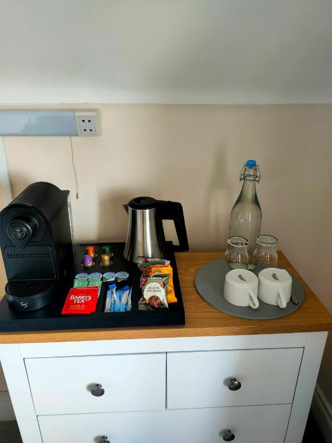 Lios Einne House Accommodation Inisheer Bagian luar foto