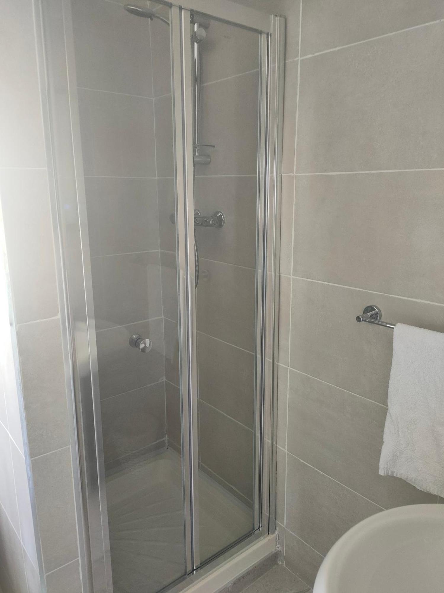 Lios Einne House Accommodation Inisheer Bagian luar foto